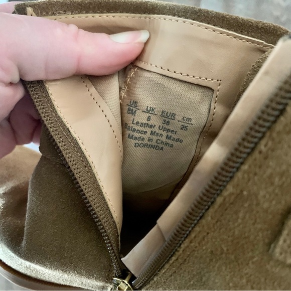 FRANCO SARTO DORINDA TAN SUEDE ANKLE BOOTIES SZ 8 REGULAR Side Zip Chunky Heel - Picture 8 of 10